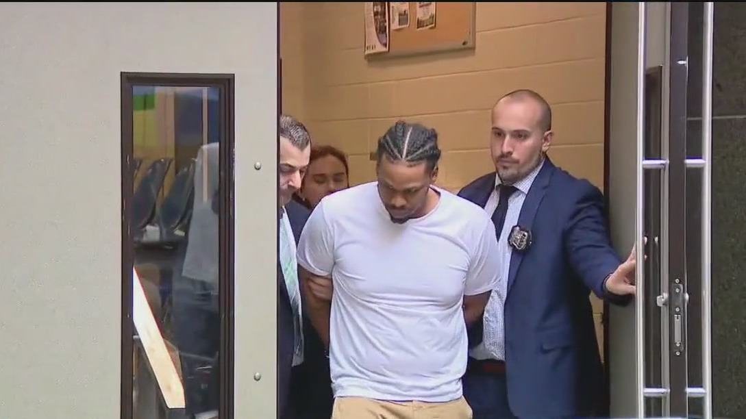 Man charged after mom beaten on Randall's Island