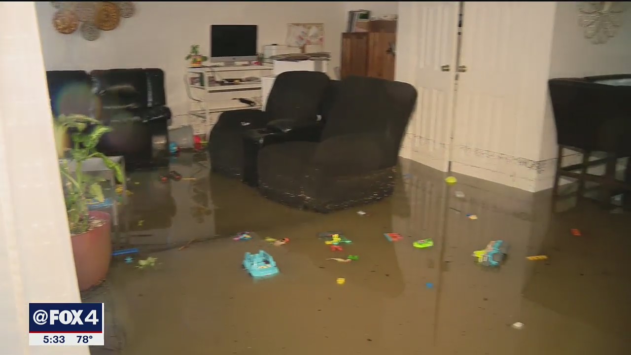 Flooding damages homes, swallows cars in Tarrant County.