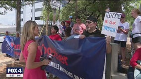 Immigration reform protests held by citizens separated from undocumented spouses