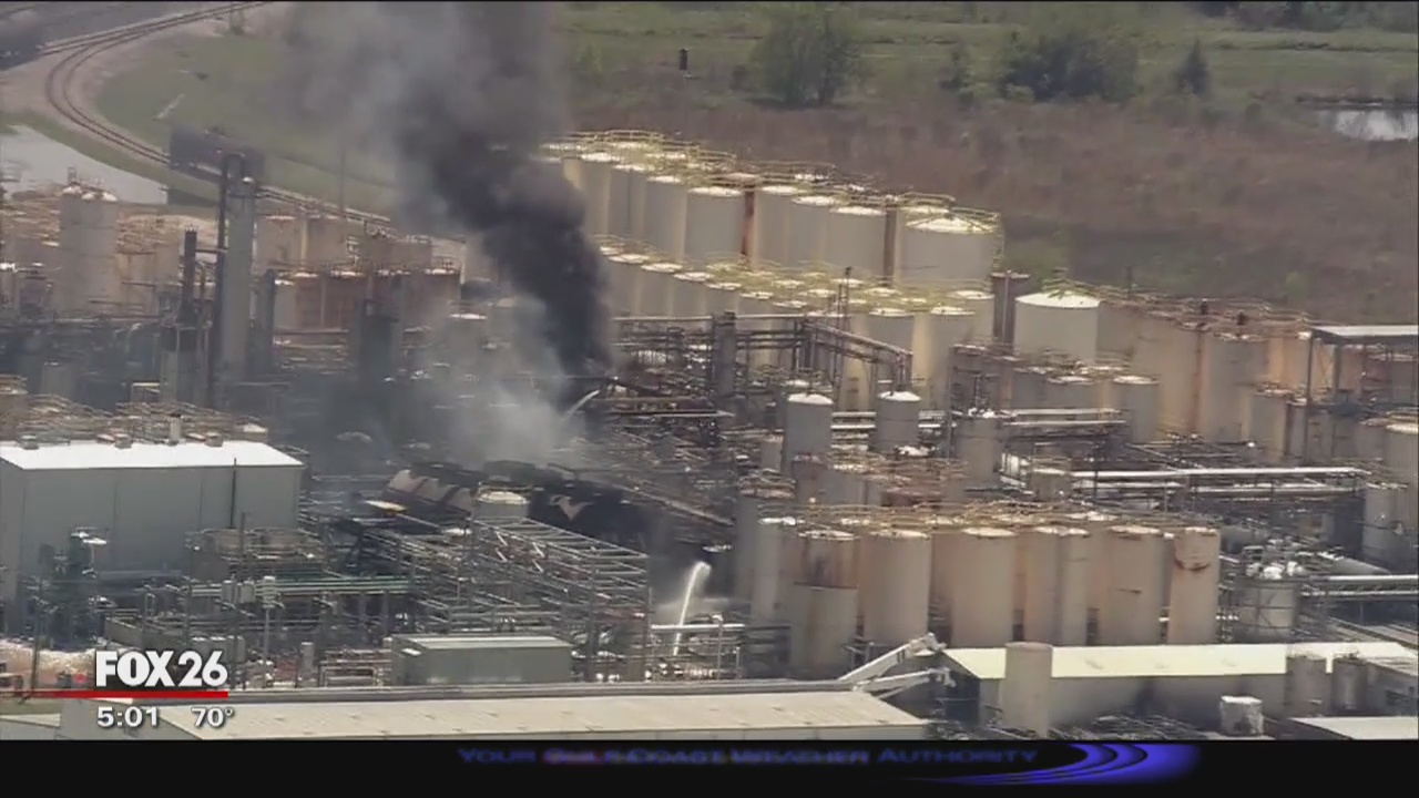 1 dead, 2 seriously hurt in KMCO chemical plant fire in Crosby