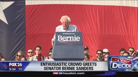 Enthusiastic crowd greets Senator Bernie Sanders