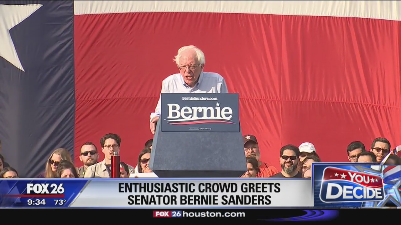 Enthusiastic crowd greets Senator Bernie Sanders