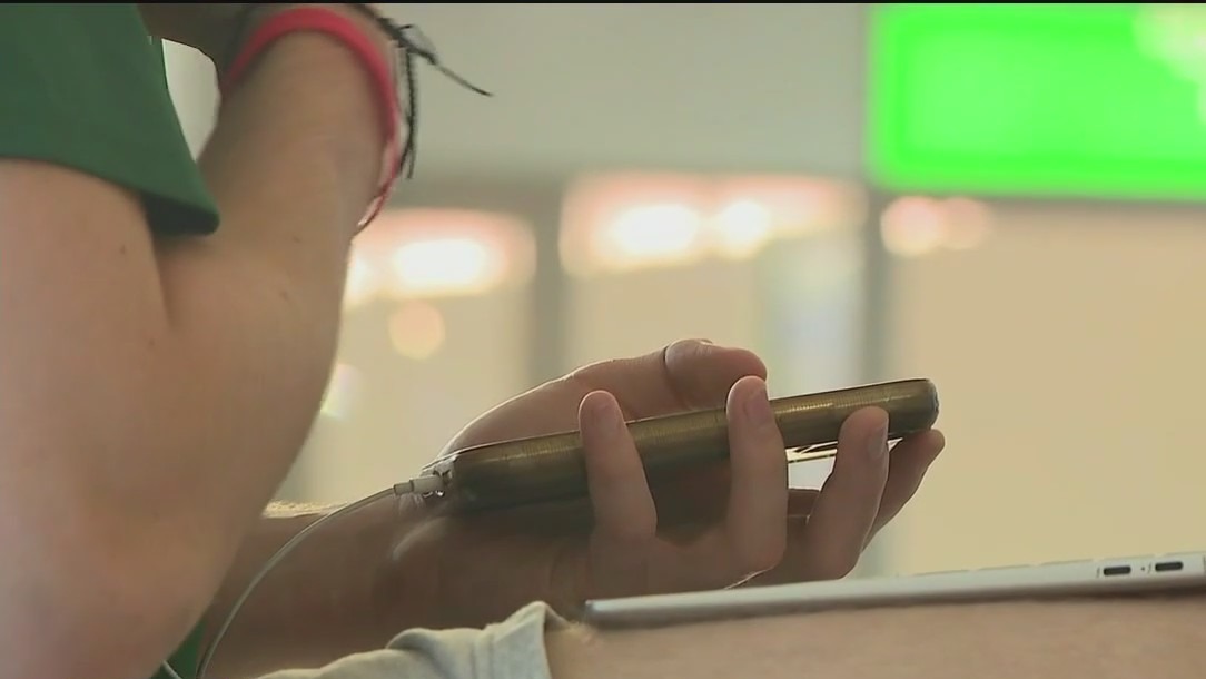 TSA warns of new airport security scam