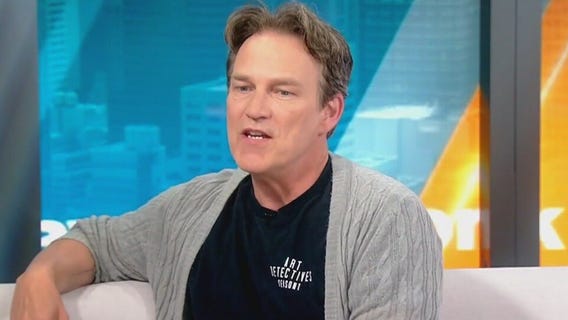 Stephen Moyer on 'Art Detectives'