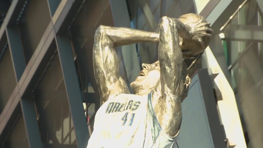 Mavs play-by-play announcer Mark Followill on the Dirk Nowitzki statue