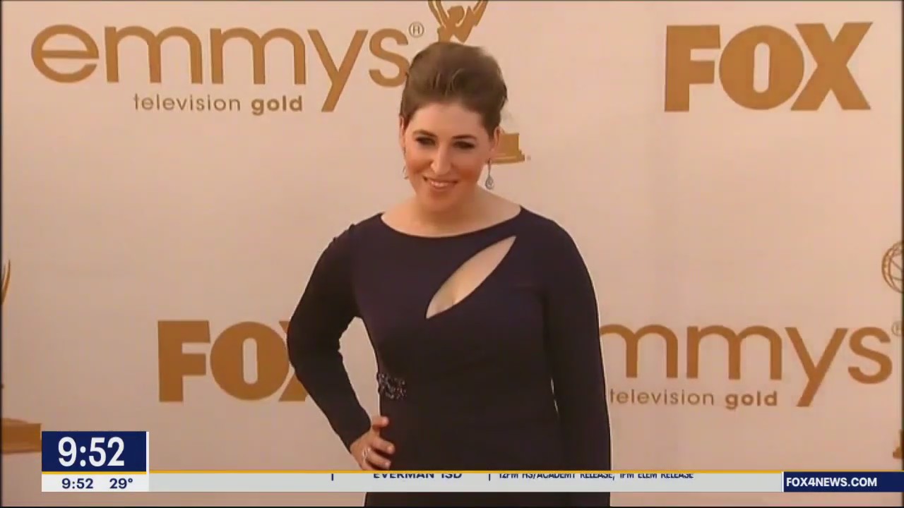 Extra: Celebrity Jeopardy, Mayim Bialik and more