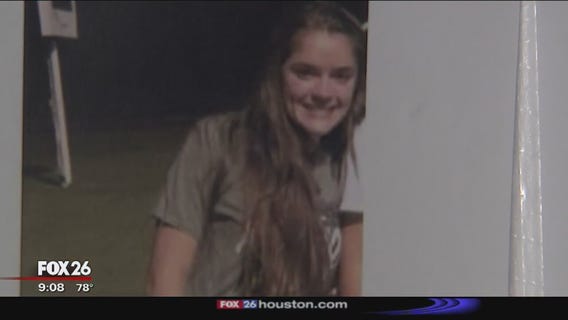 Hundreds gather for prayer vigil for missing teen