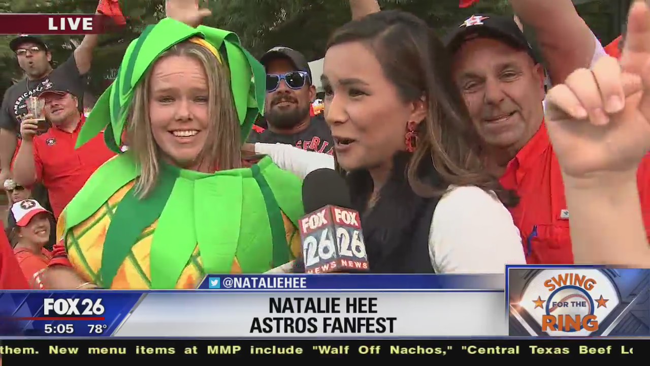 Astros fans get ready for the World Series at Fanfest