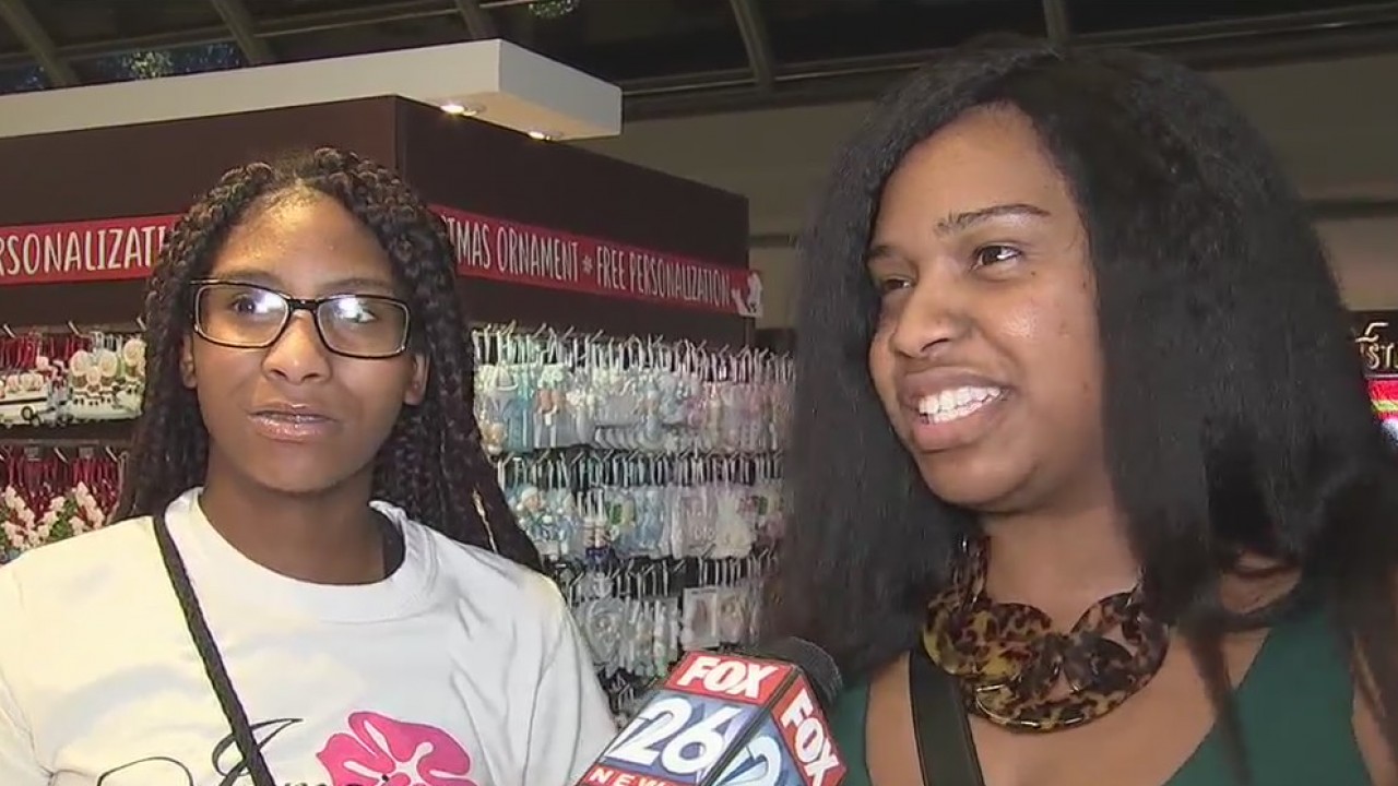 Galleria shoppers take advantage of big Black Friday deals