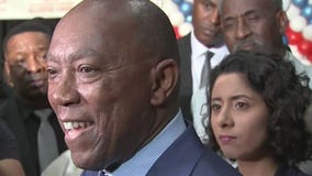 Mayor Turner leads in runoff election