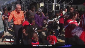 Mattress Mack hosts Gallery Furniture Christmas Eve Feast