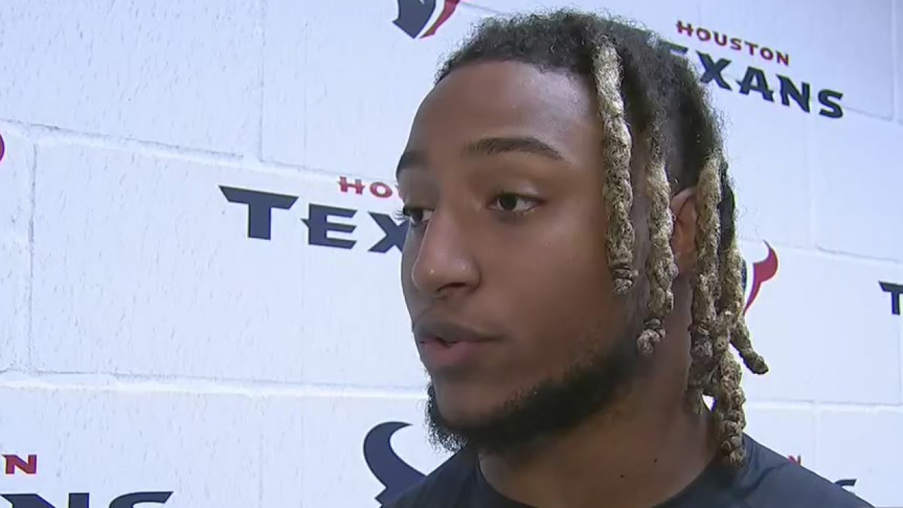 Titans clinch playoff spot with 35-14 win over Houston Texans