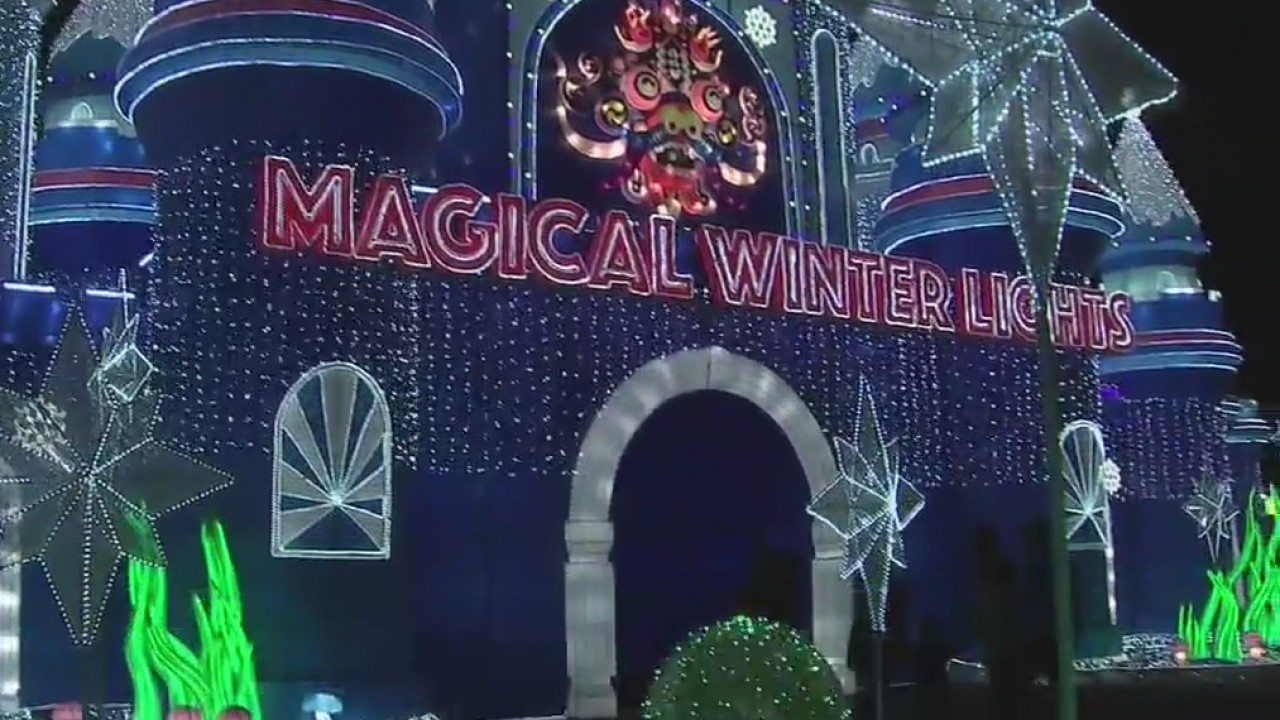 Bayou City Buzz: 6 million lights twinkle in Gulf Greyhound Park