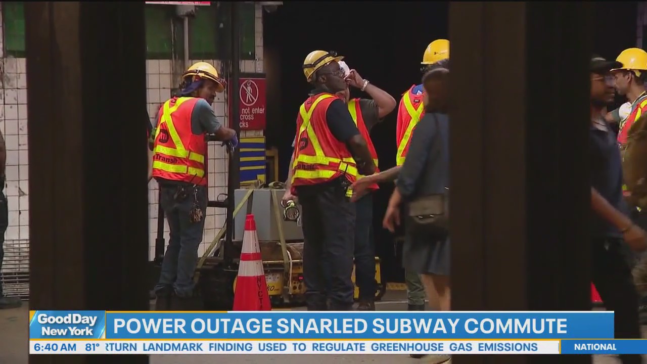 Power outage snarled subway commute Tuesday