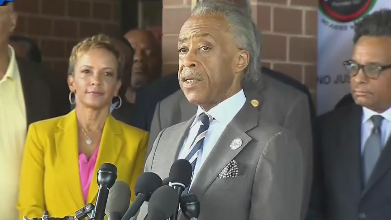 Reverend Al Sharpton paid $1 million by own charity