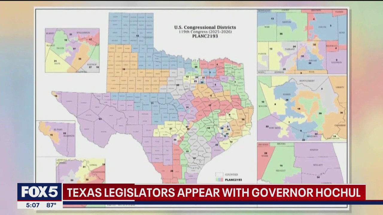 Texas legislators appear with Hochul amid redistricting plans