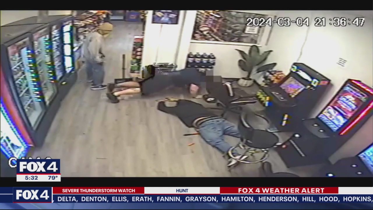 Fort Worth PD seeks suspects in smoke shop robbery | FOX 4 Dallas-Fort ...