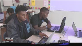 Sterling High School football player excels on the field and in the classroom