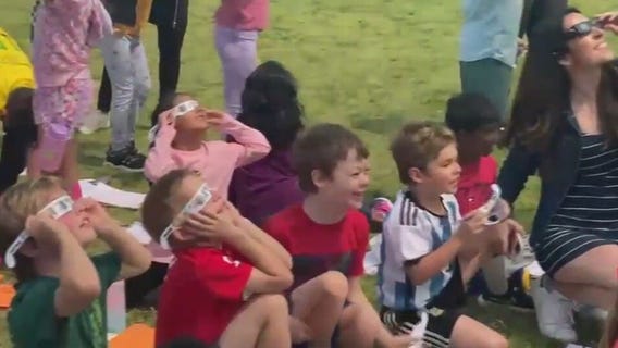 Plano students watch the solar eclipse