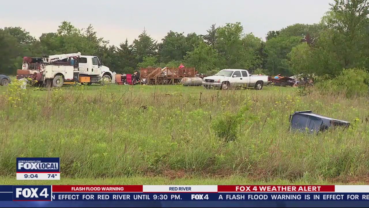 Tornado damages several homes in Navarro County | FOX 4 Dallas-Fort Worth