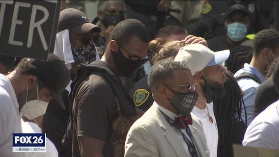 Houston Texans players attend historic march for George Floyd