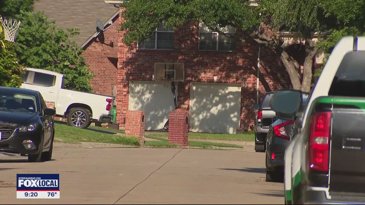 2 charged with murder after man killed in robbery | FOX 4 Dallas-Fort Worth