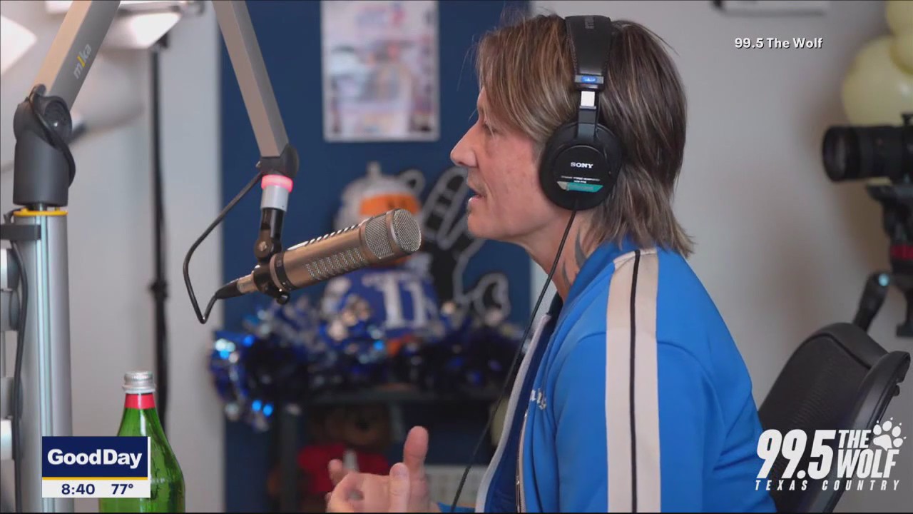 Keith Urban plays pop-up show in Deep Ellum
