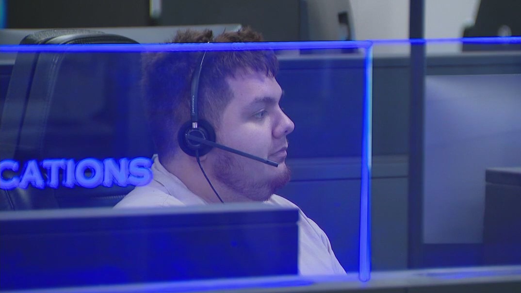 Dallas police job fair for 911 call takers, dispatchers