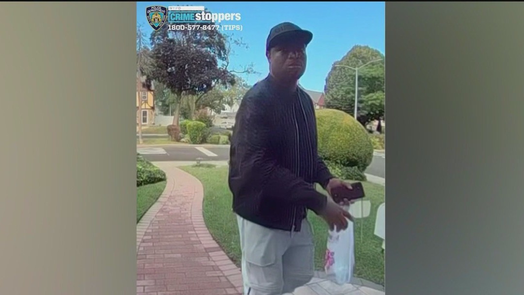 Search for Queens double murder suspect