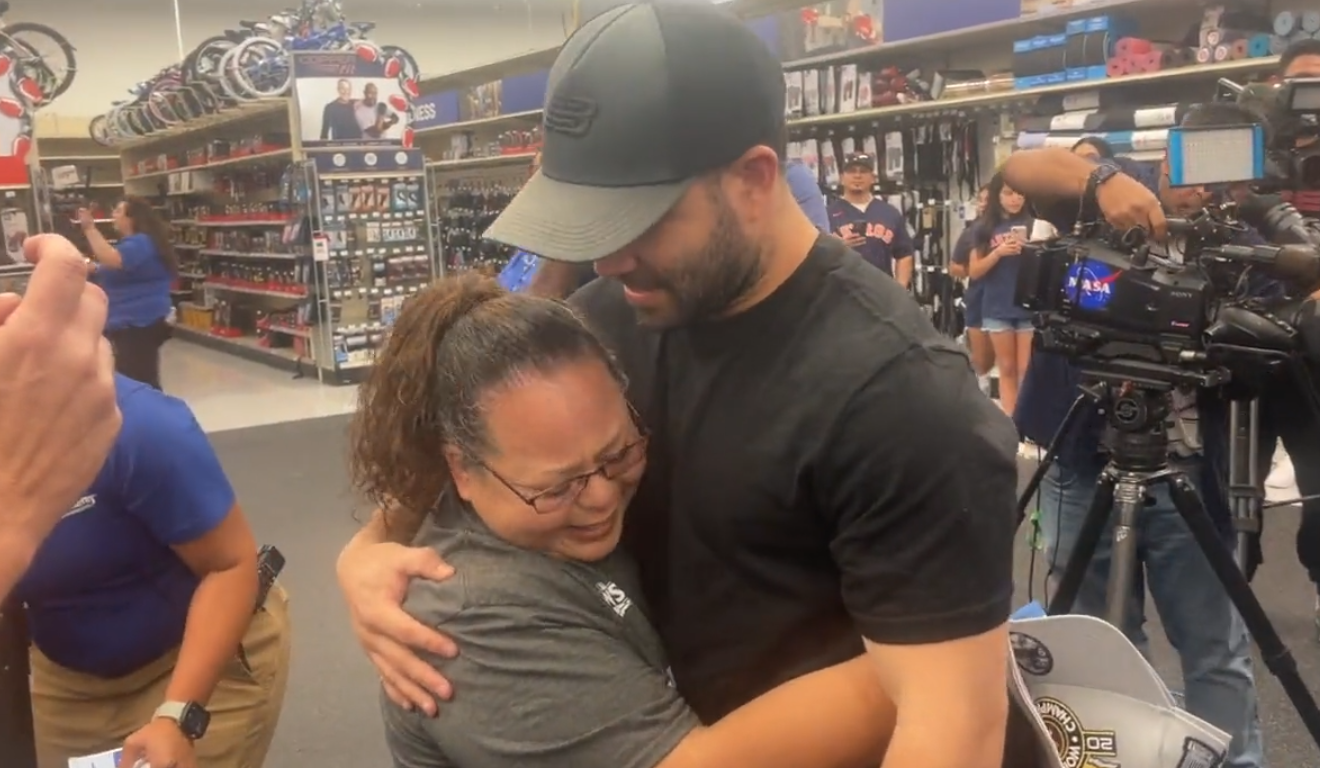 Houston Astros fan waits 36 hours to meet Jose Altuve
