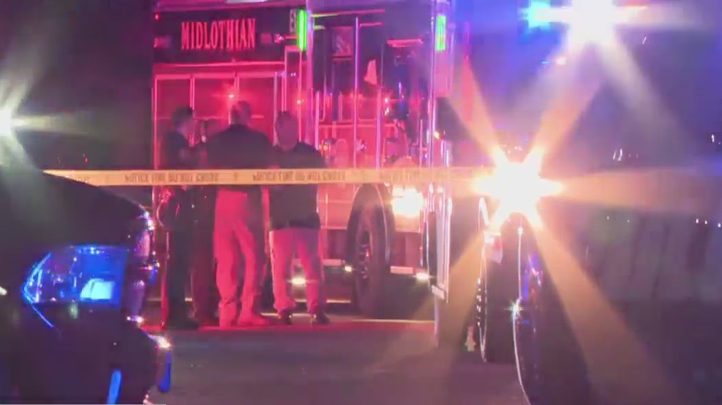 Police chase ends in shootout in Midlothian