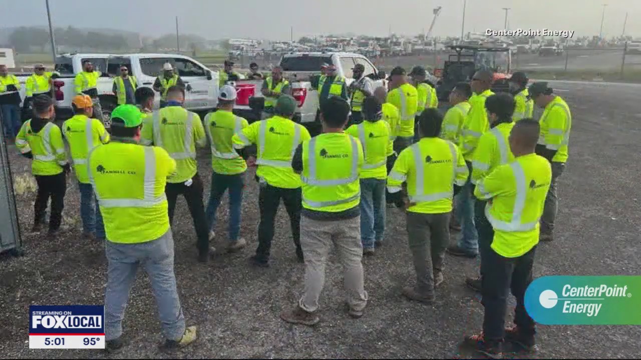 Houston power crews attacked, threatened