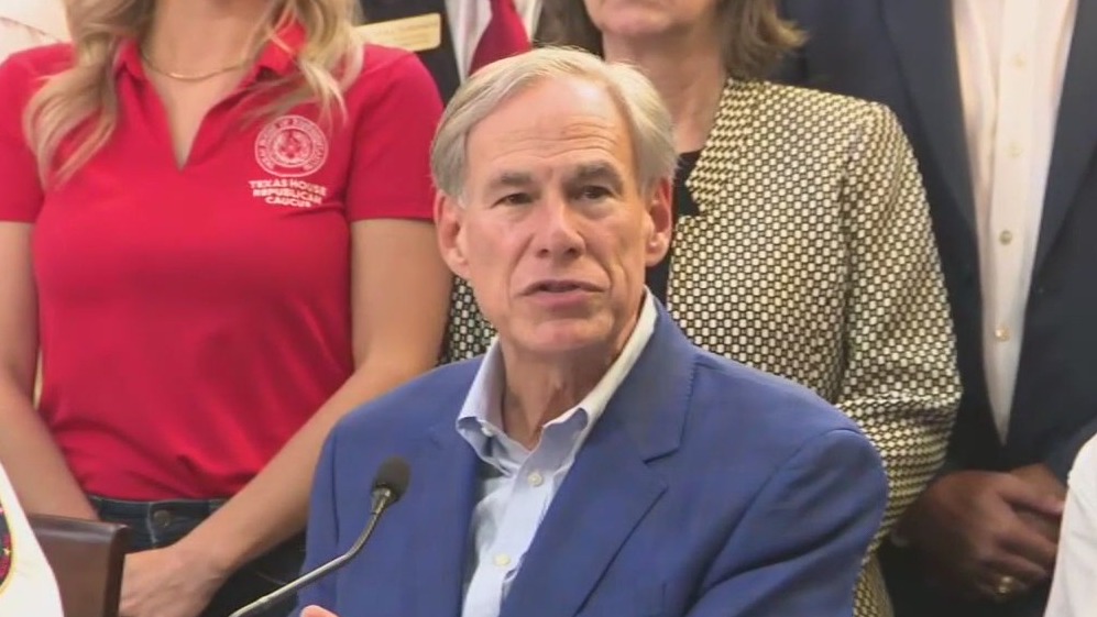 Houston power outages: Abbott calls for investigation