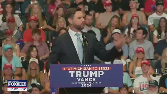 Trump, Vance hold first campaign rally together