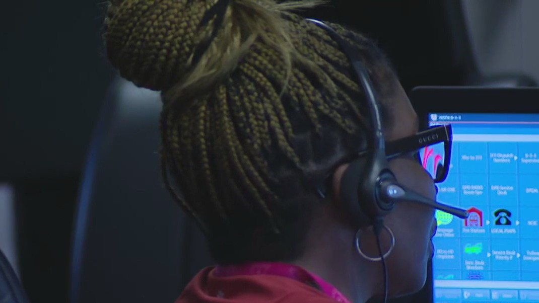 Dallas PD looks to hire 911 call takers, dispatchers