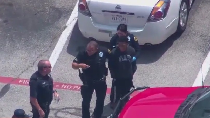 3 arrested, 1 on the run after attempt to stop truck