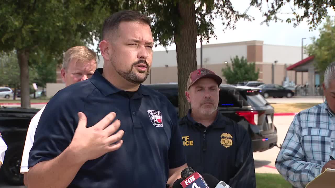 Lake Worth police on suspicious items found