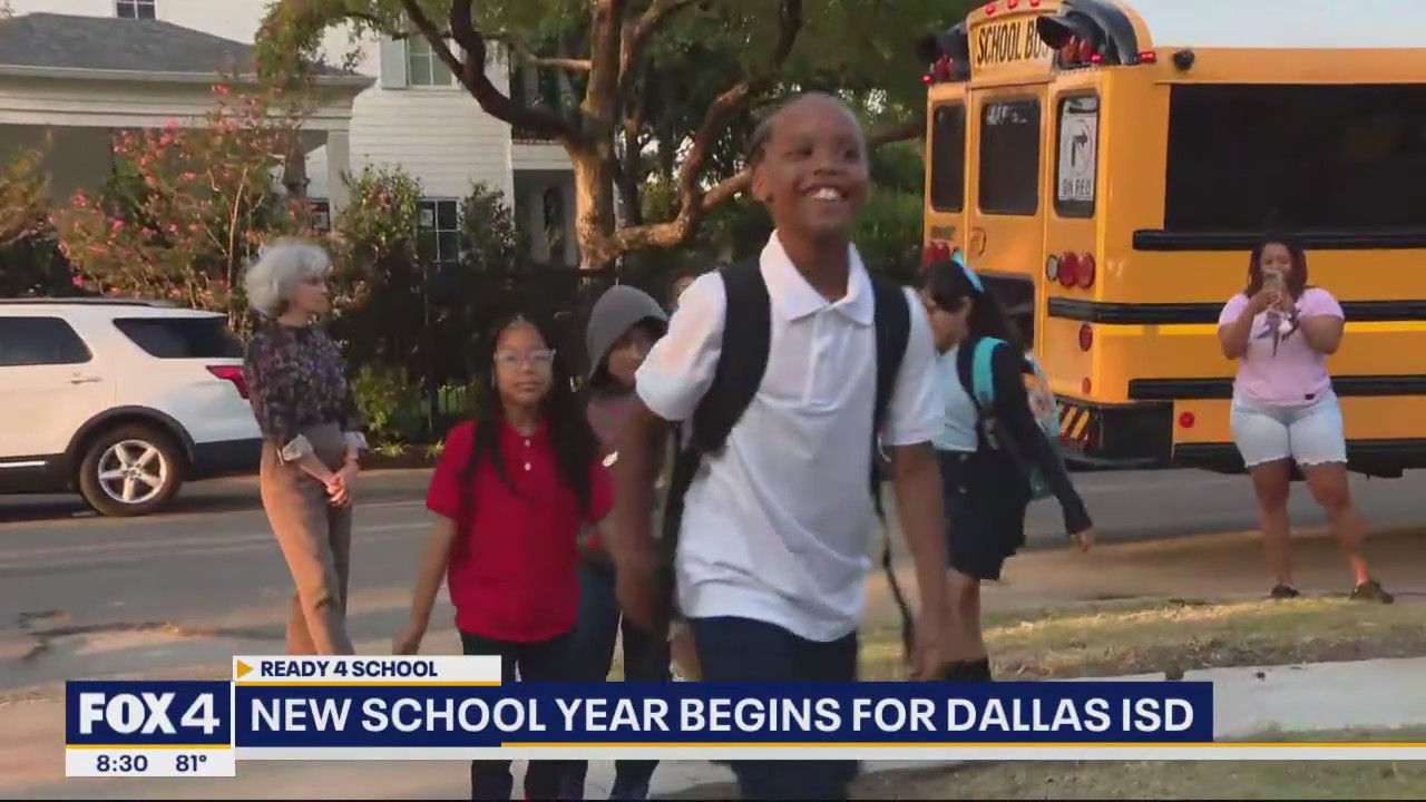 Dallas ISD students return to school