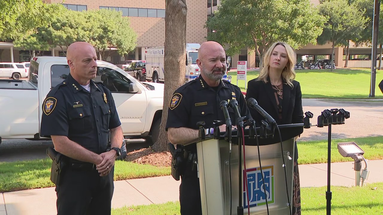 Fort Worth PD announces officer's death