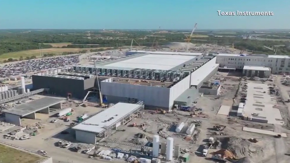 Texas Instruments gets $1.6B for chip production