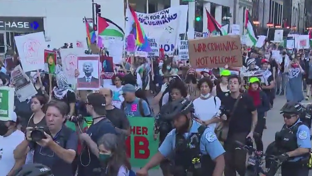Protesters march in Chicago ahead of DNC