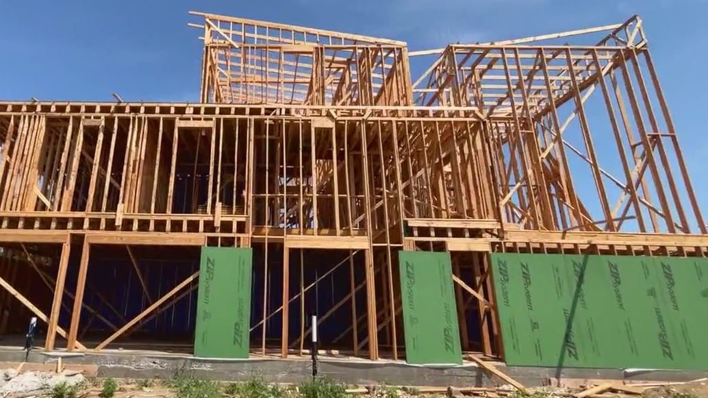 Elm Thicket residents, developer remain at odds