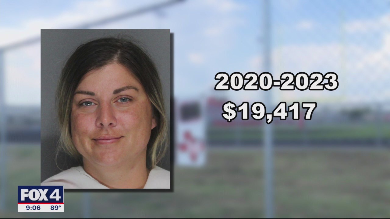 Maypearl woman accused of embezzling $20,000