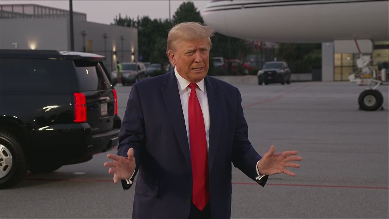 Donald Trump speaks after booking in Atlanta