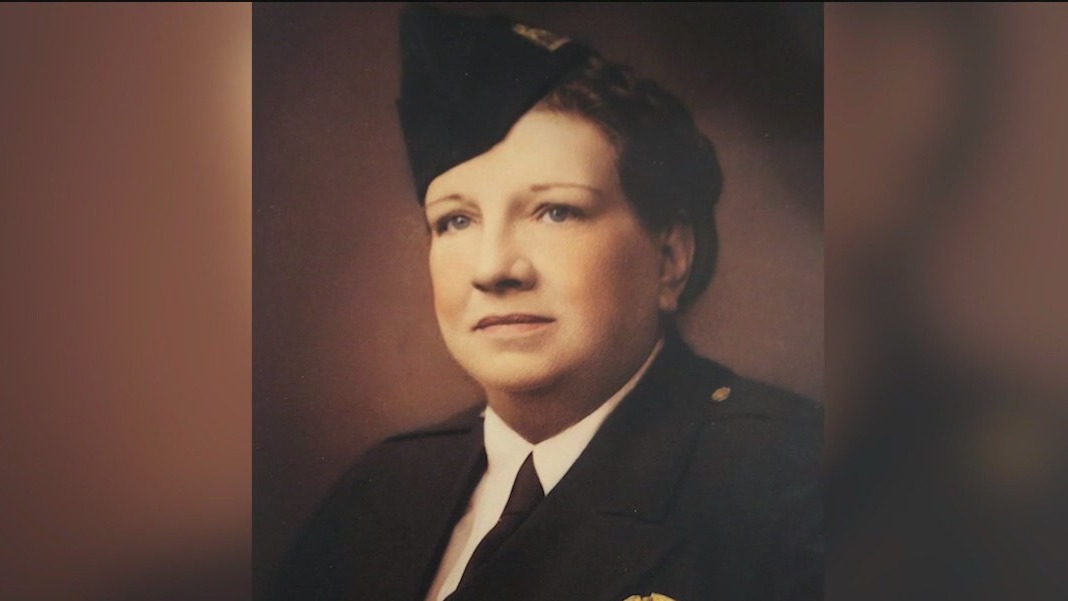 NY honors NYPD's first female detective