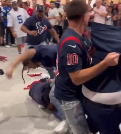 Houston Texans fans fight each other after loss to Colts