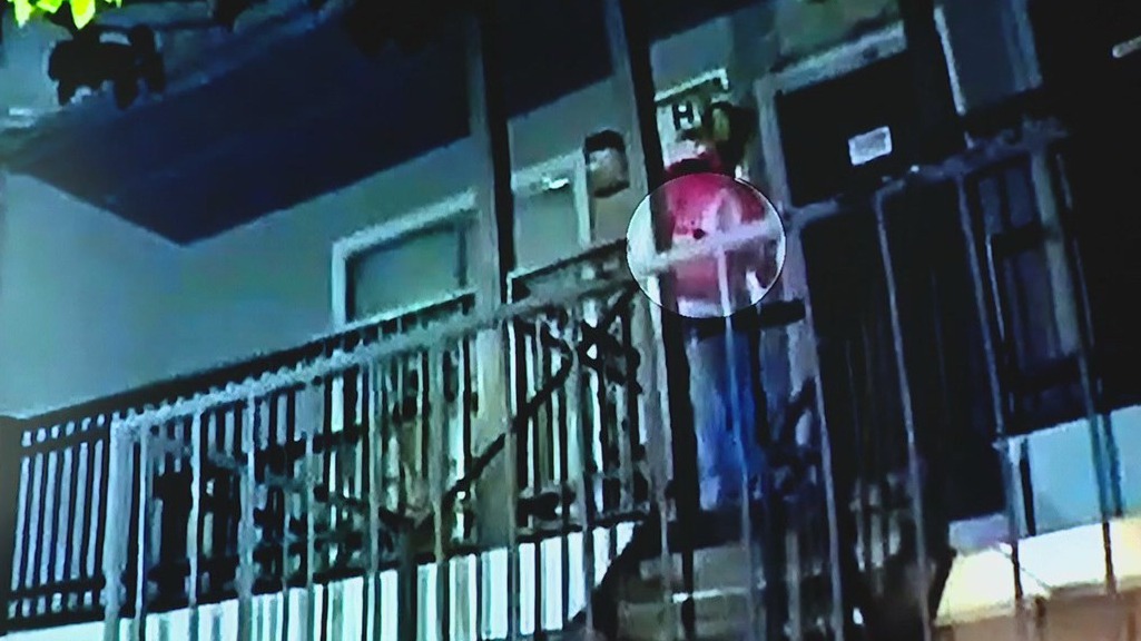 VIDEO: Dallas police shoot man holding replica gun