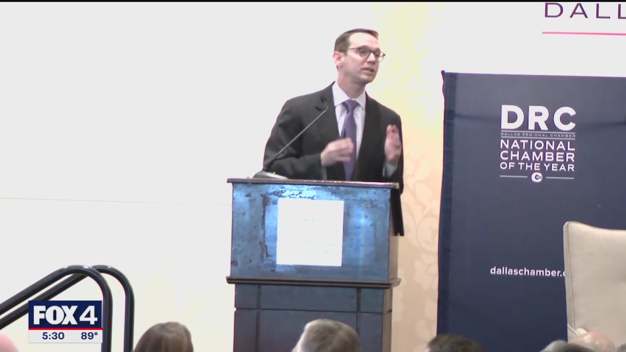 TEA commissioner avoids school voucher topic