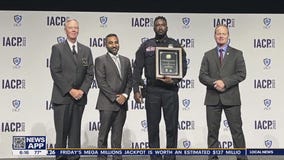 Injured police officer saves other cops; honored