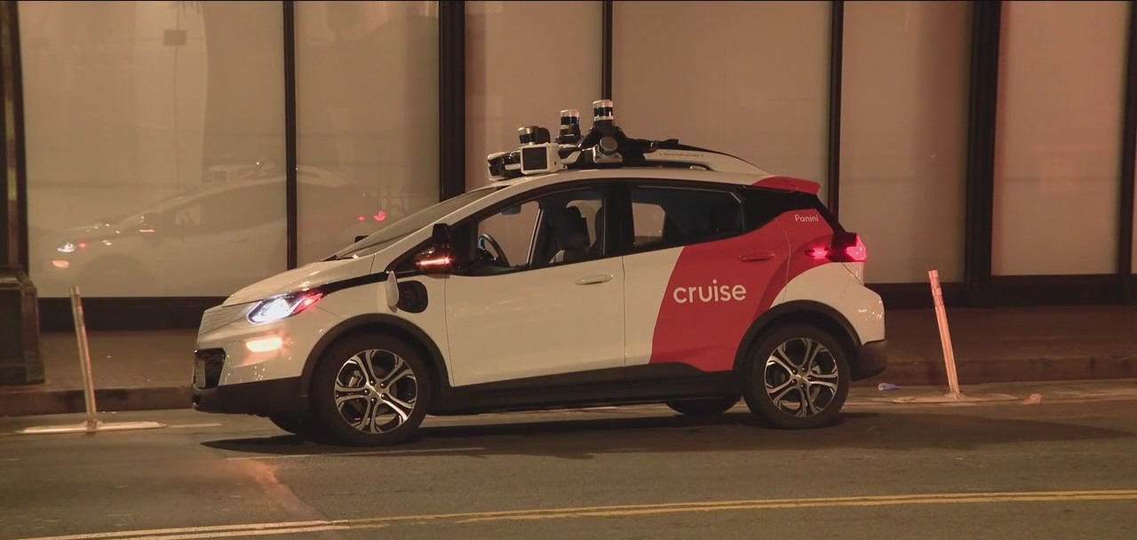 Driverless vehicles are suspended by Cruise